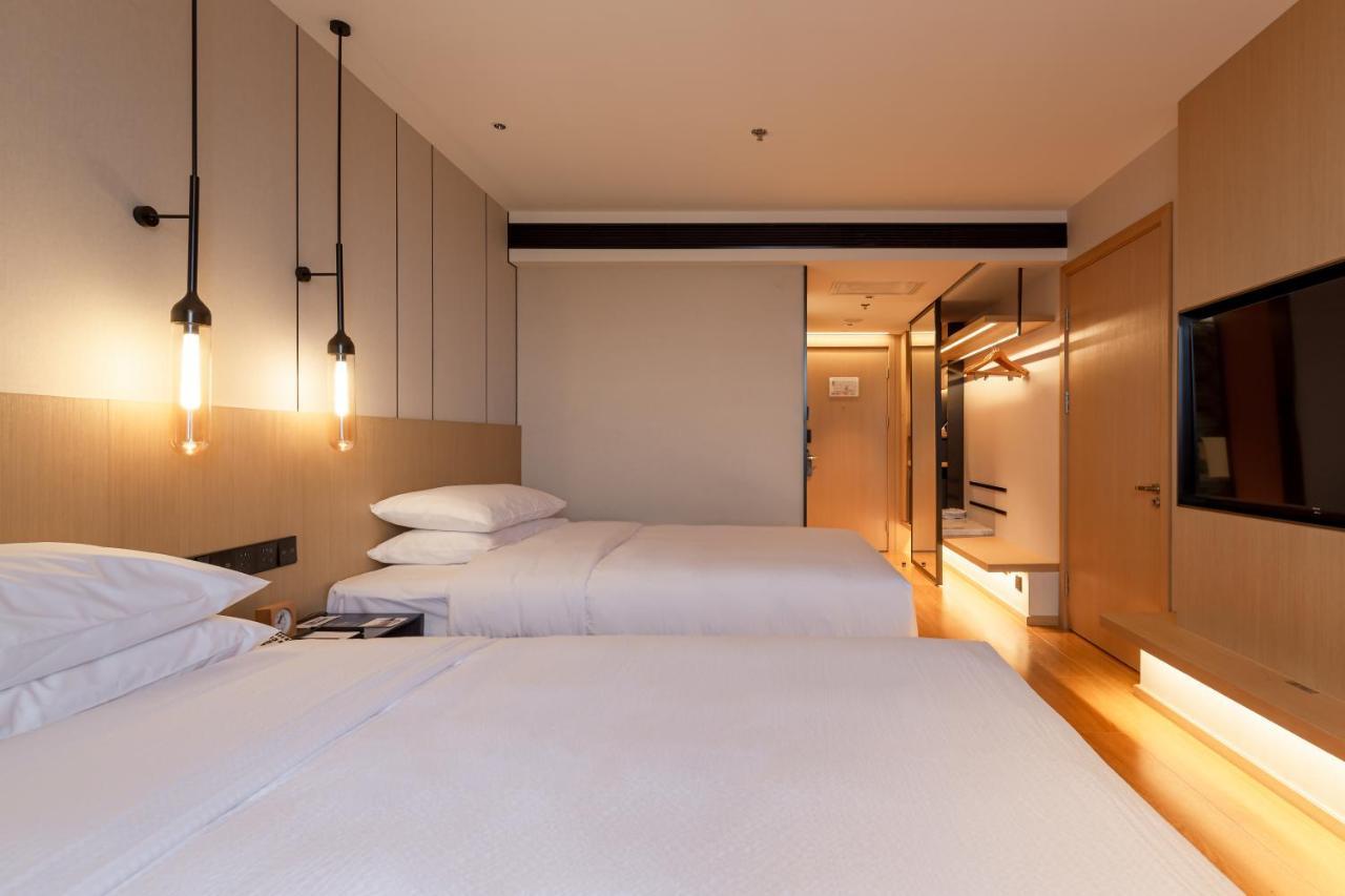 Отель Fairfield By Marriott Harbin Downtown Экстерьер фото